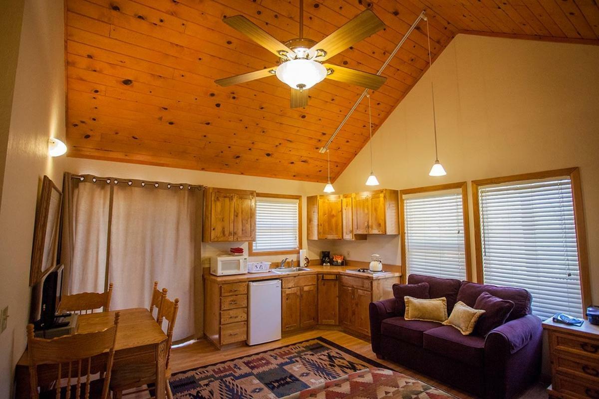 Castle Valley Inn Moab Εξωτερικό φωτογραφία